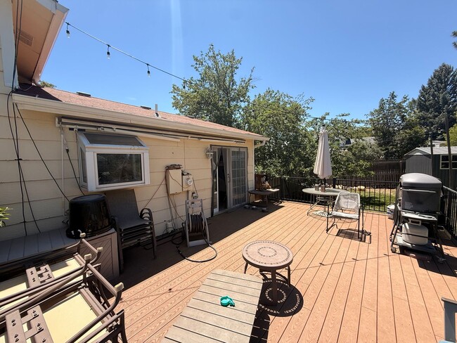 Building Photo - Comfortable Living in the Heart of Broomfield