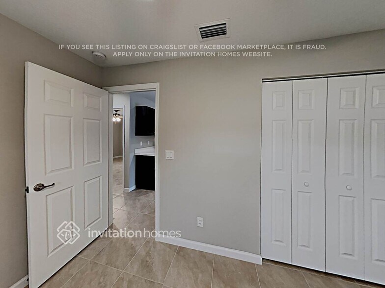 Building Photo - 1026 SW Colorado Ave