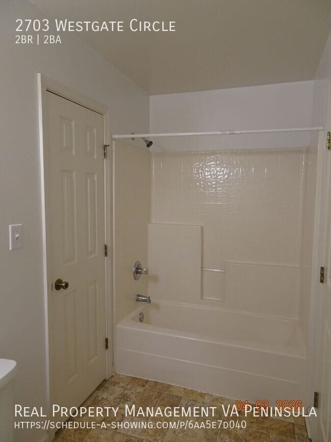 Building Photo - 2703 Westgate Cir