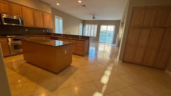 Building Photo - AVAILABLE! OPEN HOUSE FRIDAY 3/20/26 from 5:00-6:00 pm