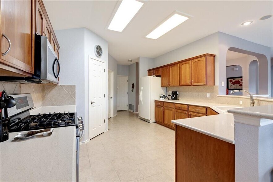 Building Photo - 10717 Kilkee Cove