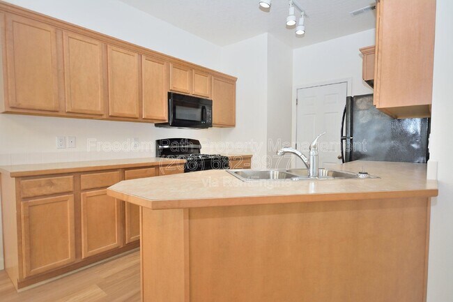 Building Photo - 7830 Mather Ct
