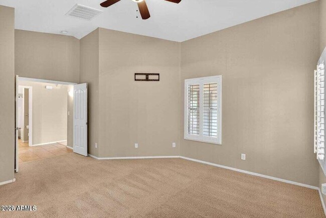 Building Photo - 42059 W Cheyenne Dr