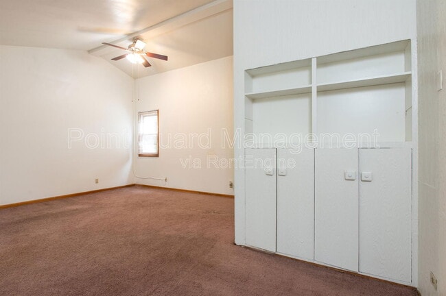 Building Photo - 1716 N Harvard Ave