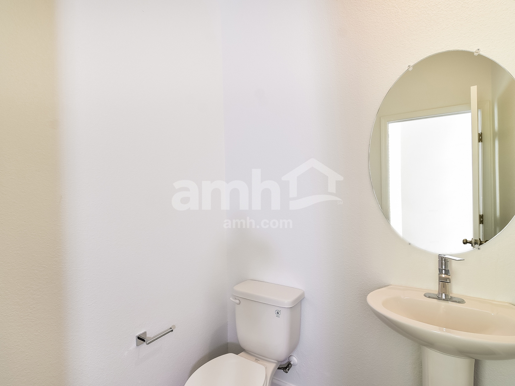 Building Photo - 126 Charmante Tulip Lane