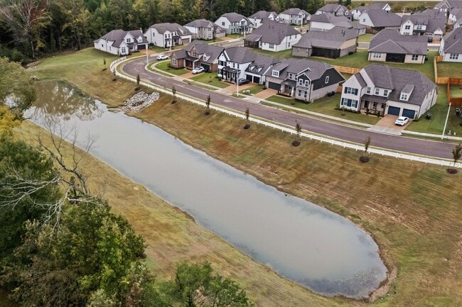 Building Photo - 531 Laurel Pk Dr