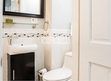 Building Photo - 7A Story St. Unit 2B