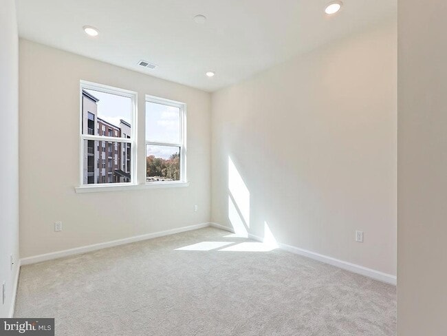 Building Photo - 1310 Parker Blvd