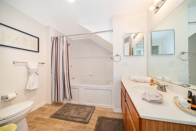 Building Photo - 2600 Lodi Cir