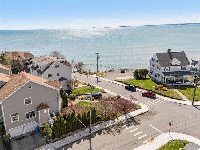 Building Photo - 141 Grovers Ave