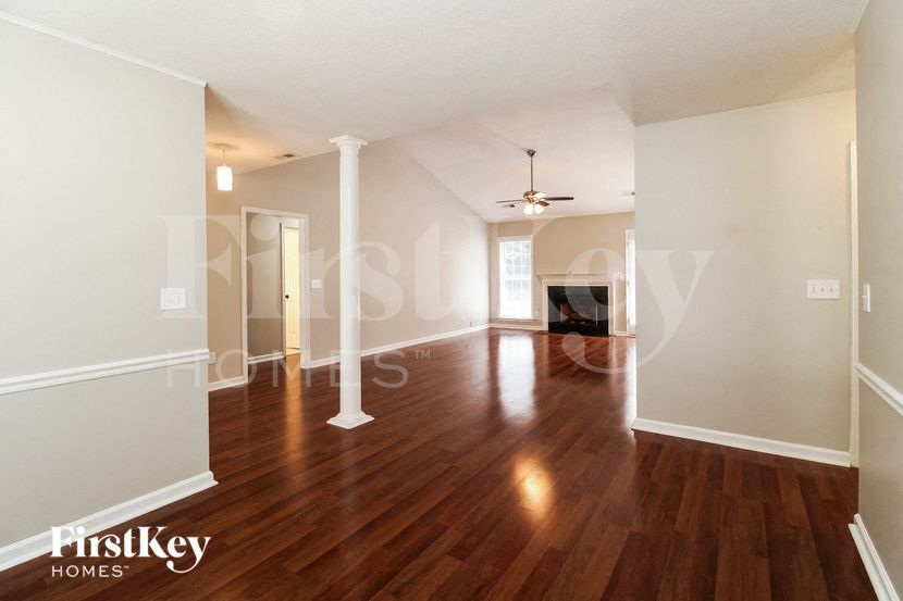 Building Photo - 12 Montford Ct