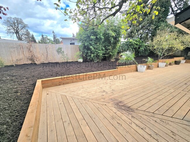 Building Photo - 150 Narain Ct