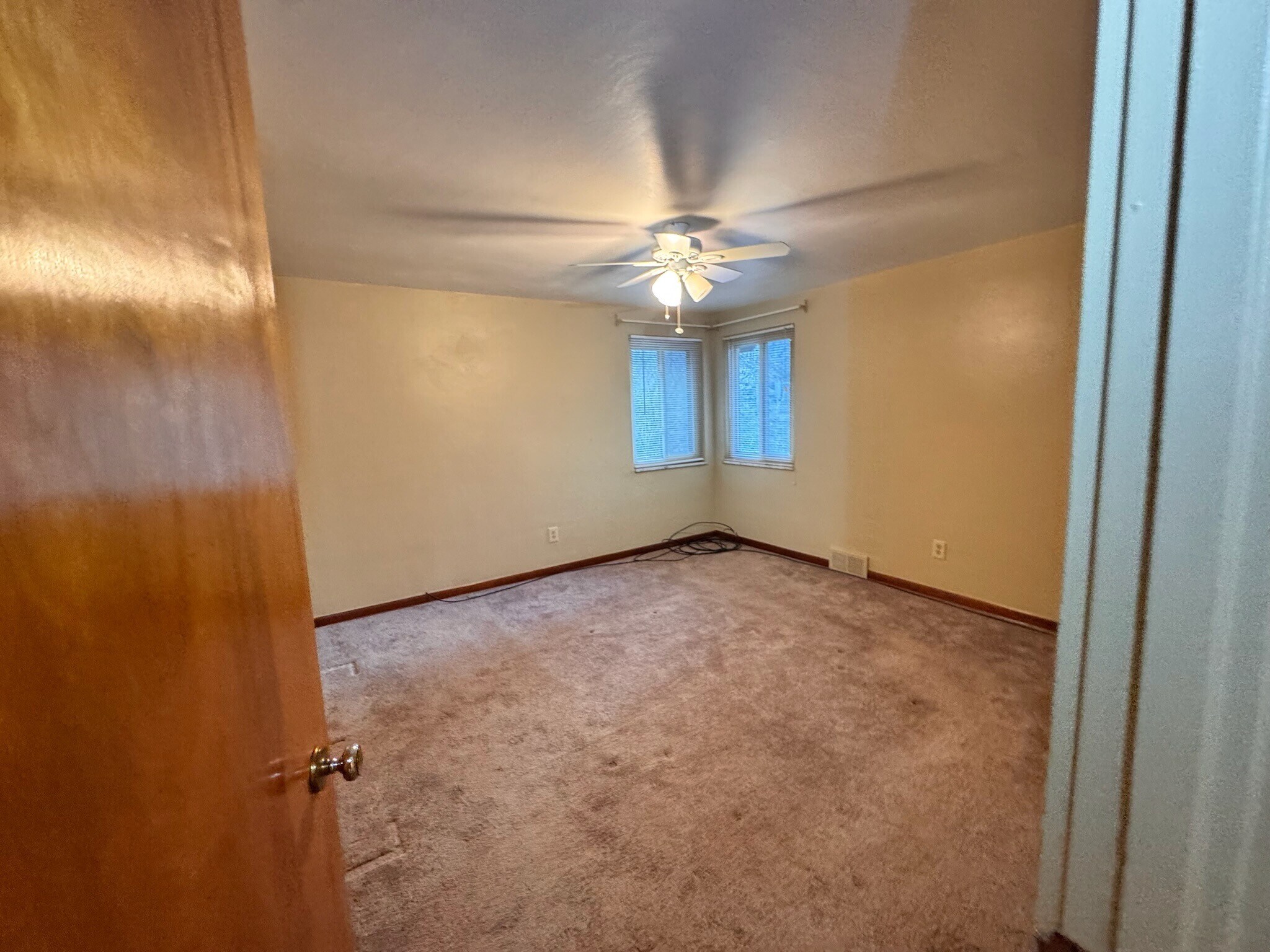 Building Photo - 213 Frankfort Ave