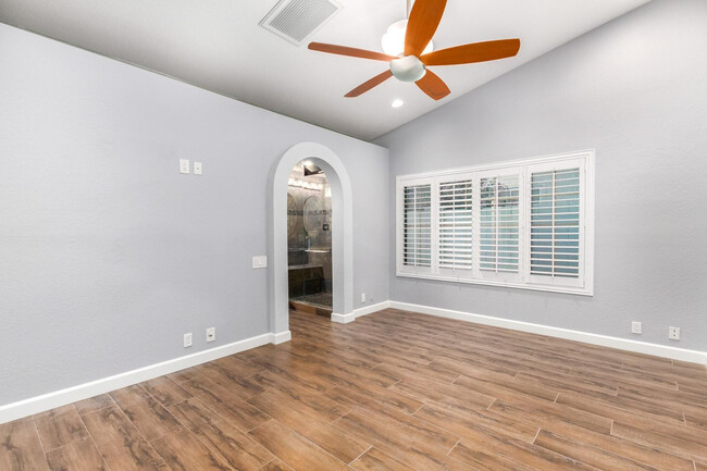 Building Photo - 11188 N 110th Pl