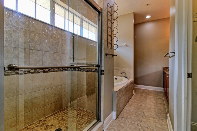 Bathroom attached to 3rd Floor Primary Bedroom - 111 N Albany Ave