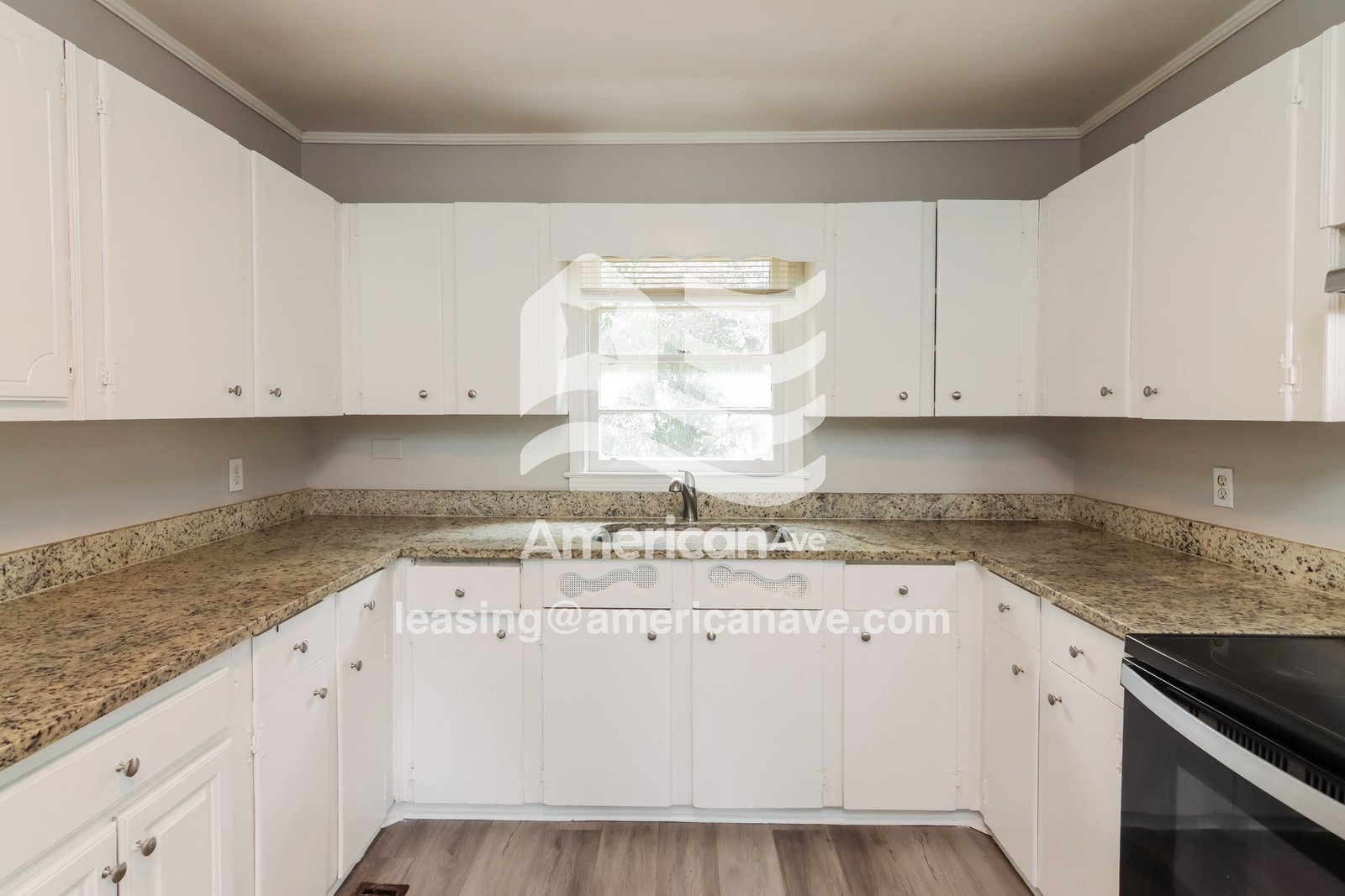 Building Photo - 142 Briardale Ave