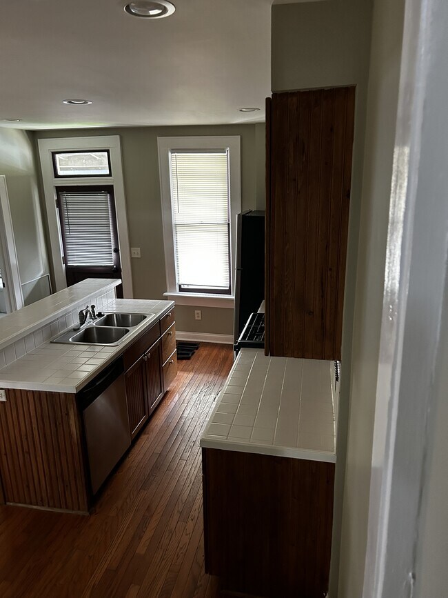 Building Photo - 153 Punta Alley