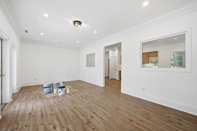 Building Photo - 3101 Sawyers Mill Dr