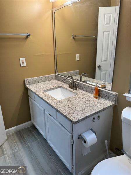 Building Photo - 2578 Shadowbrook Dr