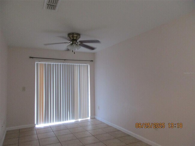 Building Photo - 154 Tulip Way