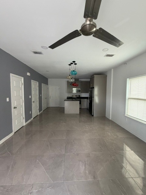 Building Photo - 219 Fig Dr