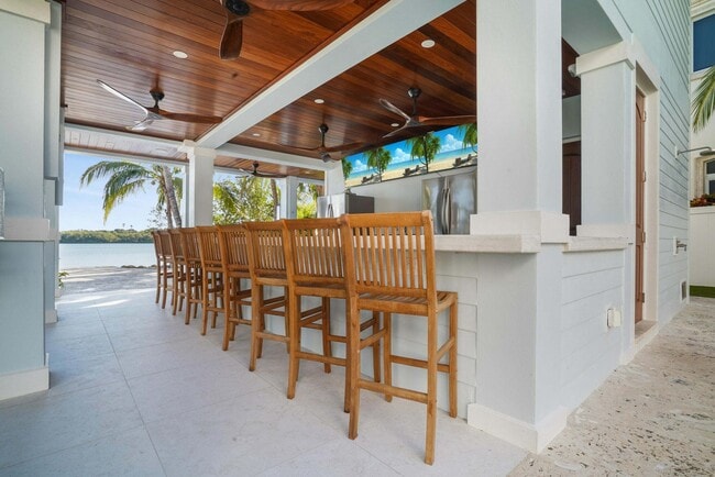 Building Photo - 19471 Harbor Rd S