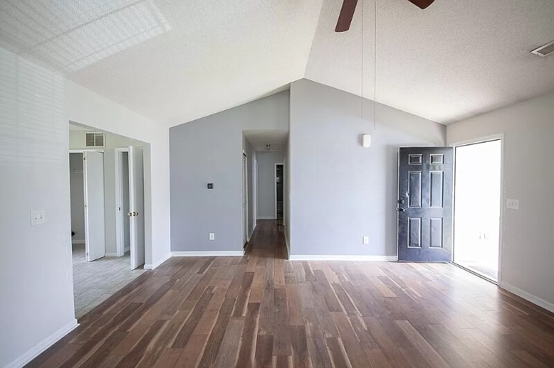 Building Photo - 3905 Shepway Loop