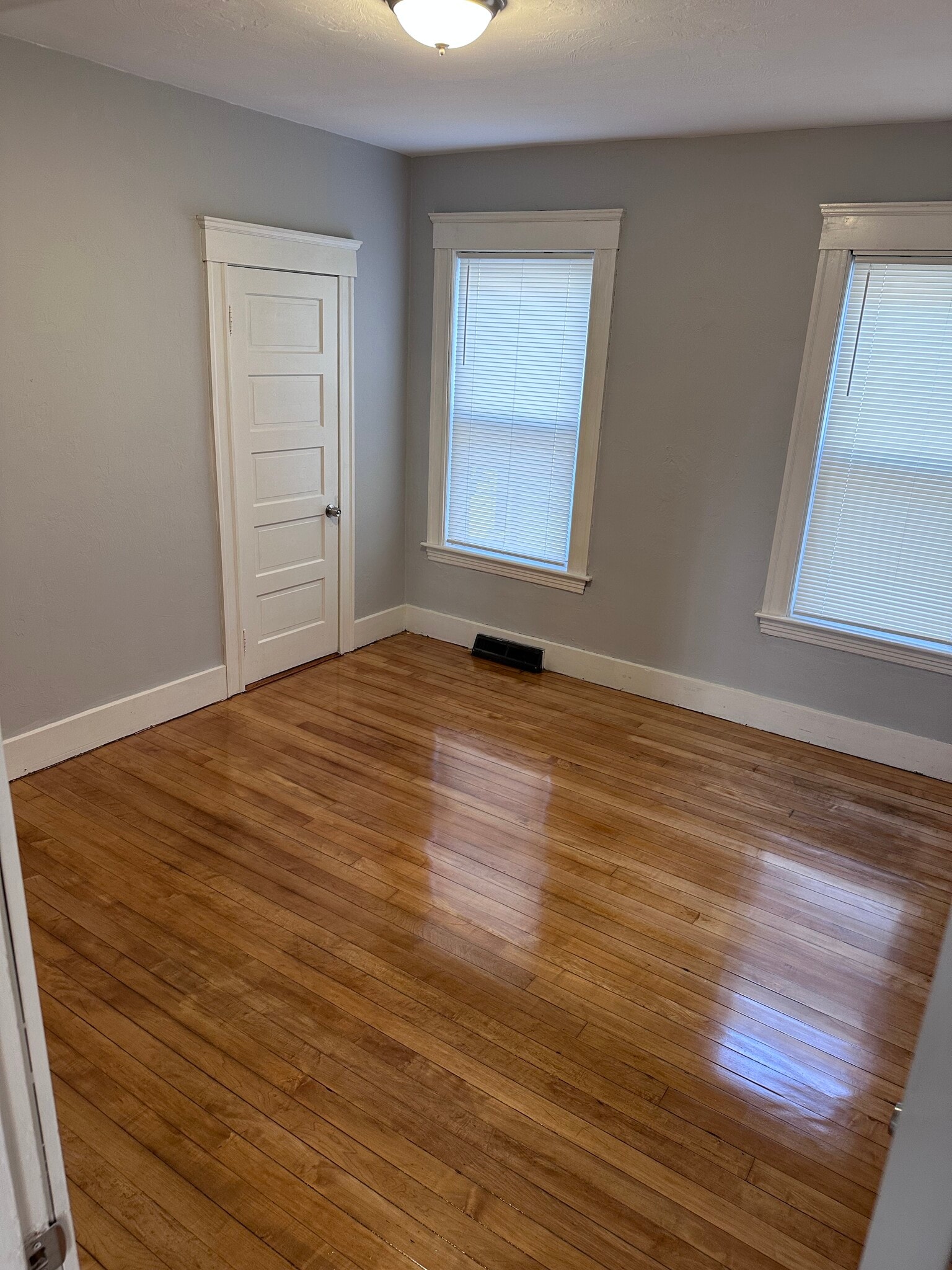 Bedroom 3 - 16 Hillside St