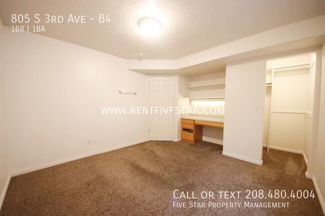 Building Photo - 805 S 3rd Ave