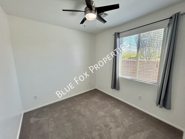 Building Photo - 7214 S Via Tierra Mesa