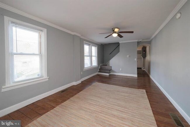 Building Photo - 607 West Lawn Ave