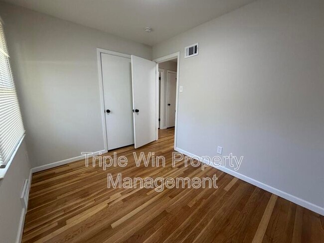 Building Photo - 185 St Eugene Ln