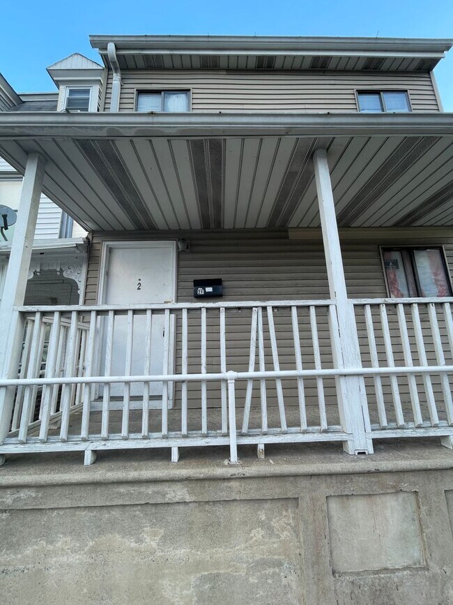 Primary Photo - 919 N 6th St