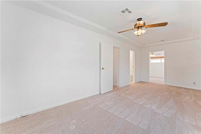 Building Photo - Classic Burbank Home