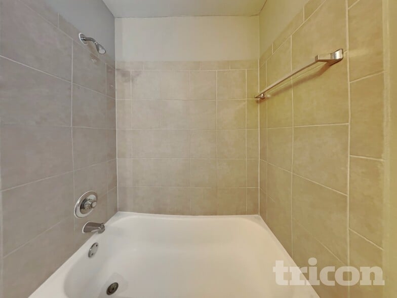 Building Photo - 6953 41st Terrace N