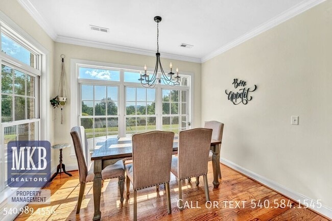 Building Photo - 7621 Nandina Dr