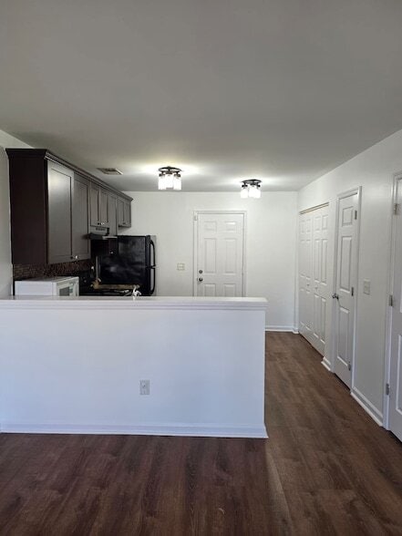 Building Photo - 1262 Macedonia Dr