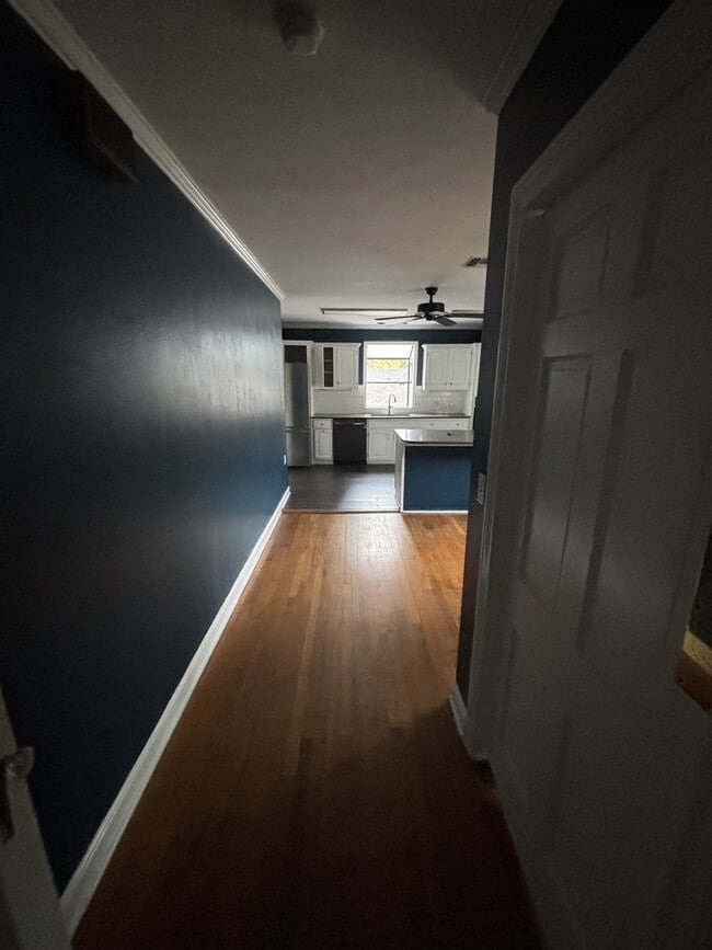 Building Photo - 4026 Richmond Ave