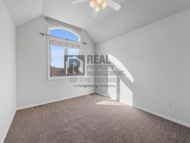 Building Photo - 1185 Trails End Ct