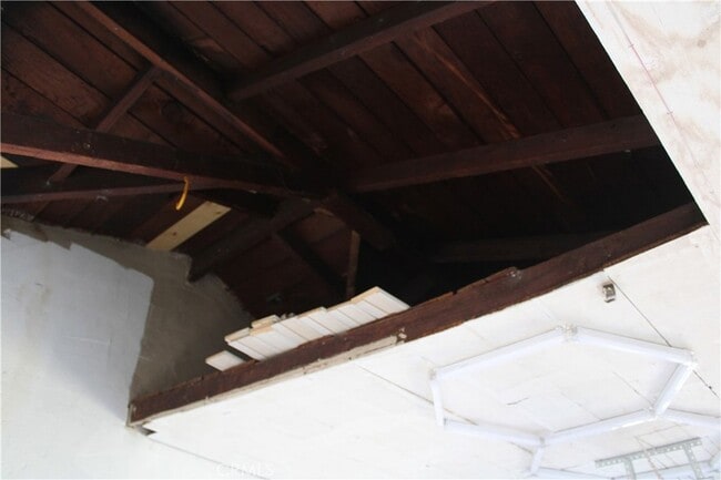 Building Photo - 11215 Dalwood Ave