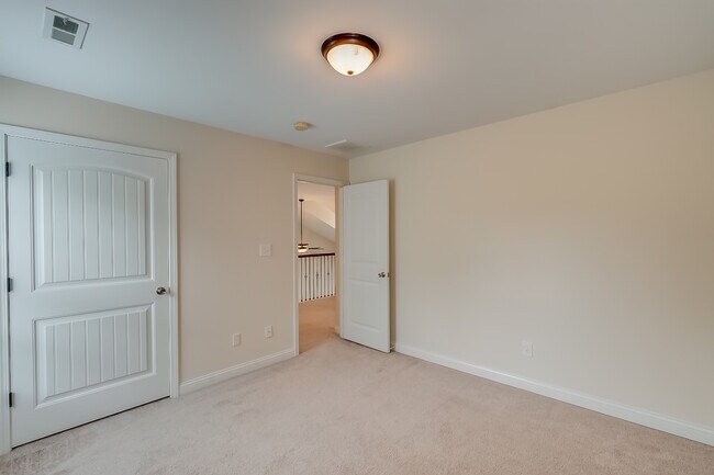 Building Photo - 3356 Sweet Clover Ln