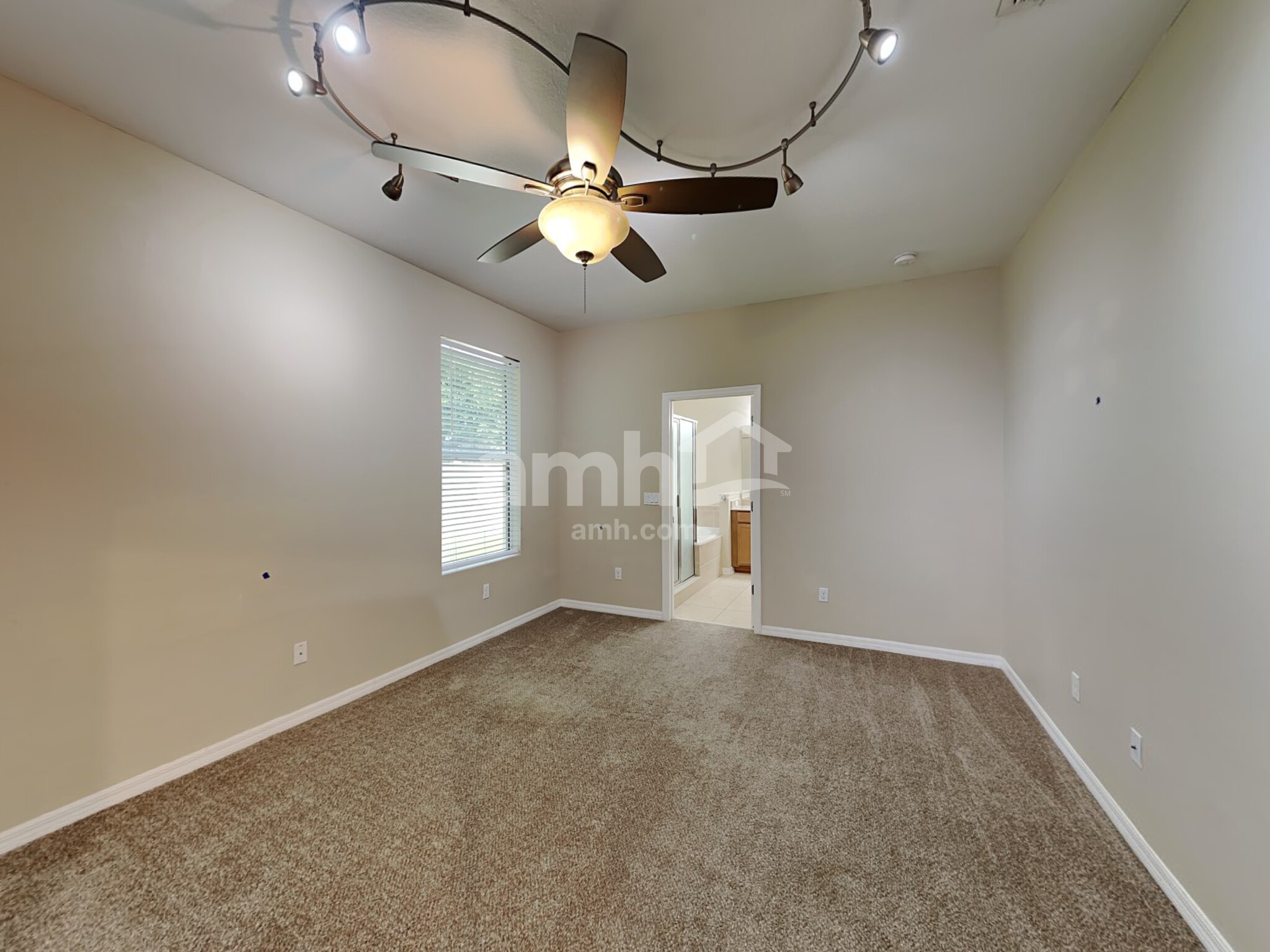Building Photo - 15152 Stonebriar Way
