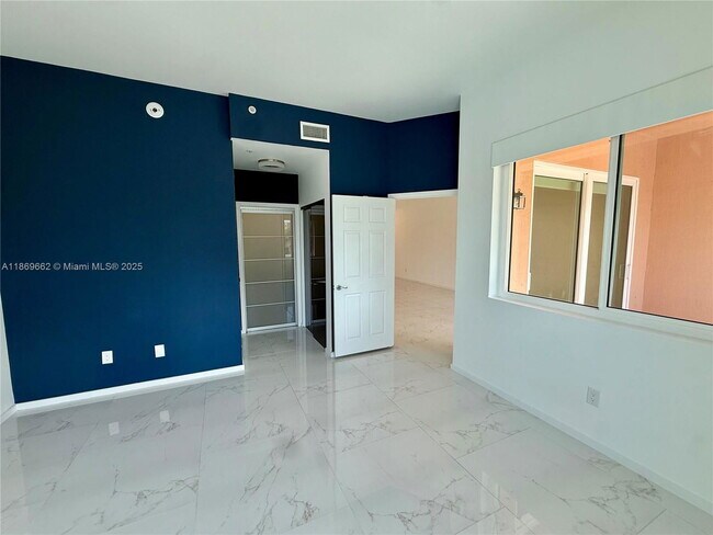 Building Photo - 140 Meridian Ave