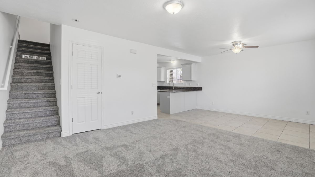 Building Photo - 1176 E 660 N