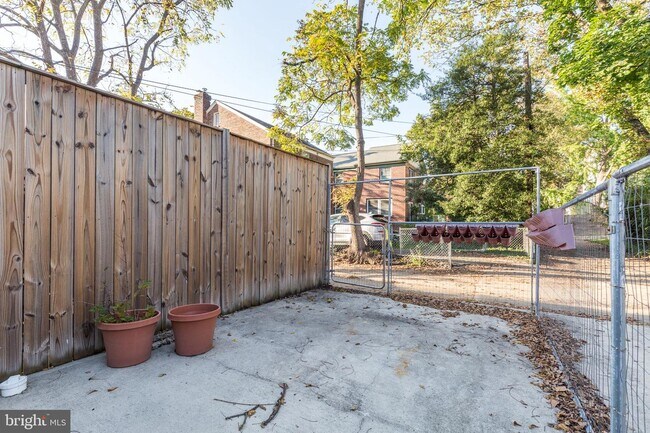 Building Photo - 4209 JENIFER St NW