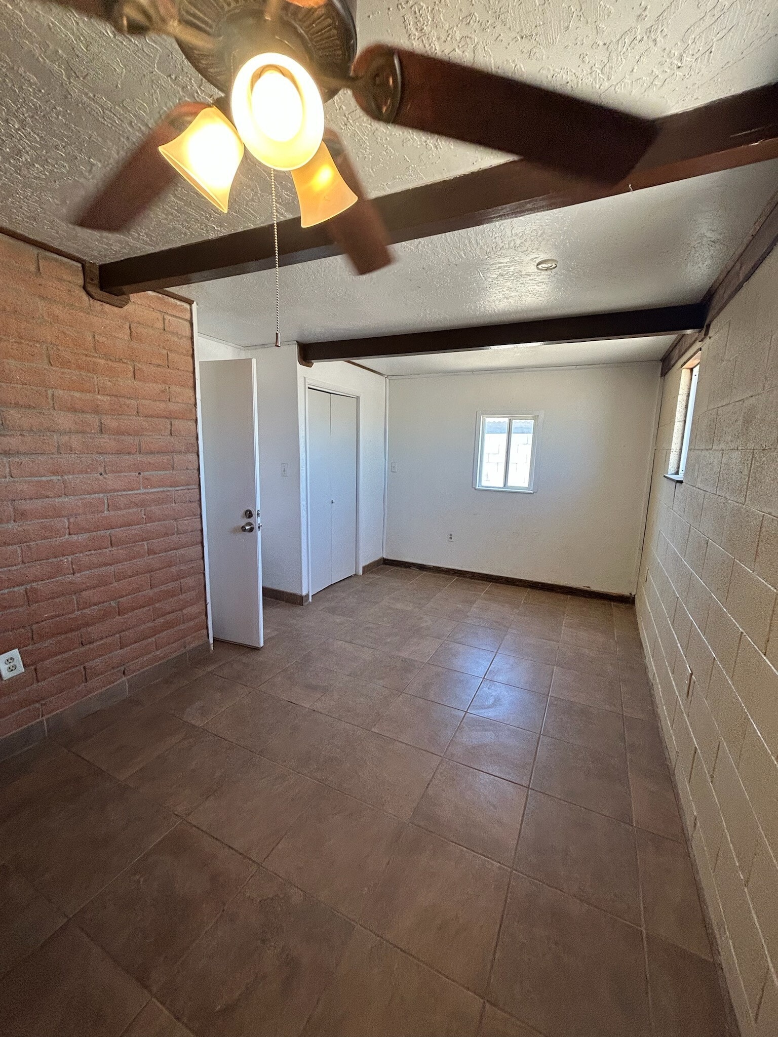 Building Photo - 13248 S Del Rio Rd