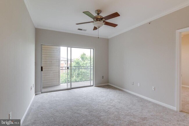 Building Photo - 12958 Centre Park Cir