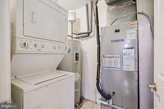 Building Photo - 13164 Musicmaster Dr