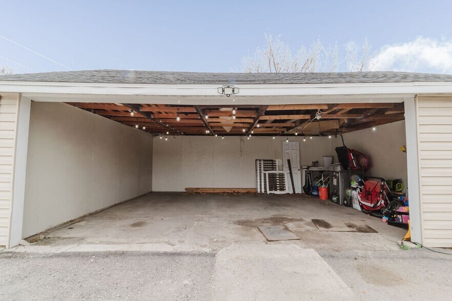 Building Photo - 355 S 500 E