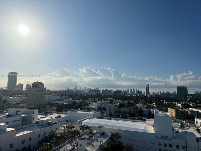 Building Photo - 1255 Collins Ave